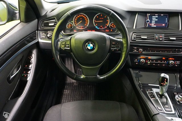 BMW 518 12
