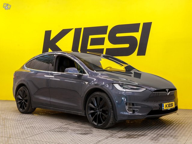 Tesla Model X 1