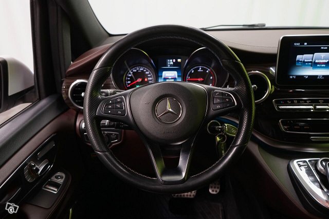 Mercedes-Benz V 11