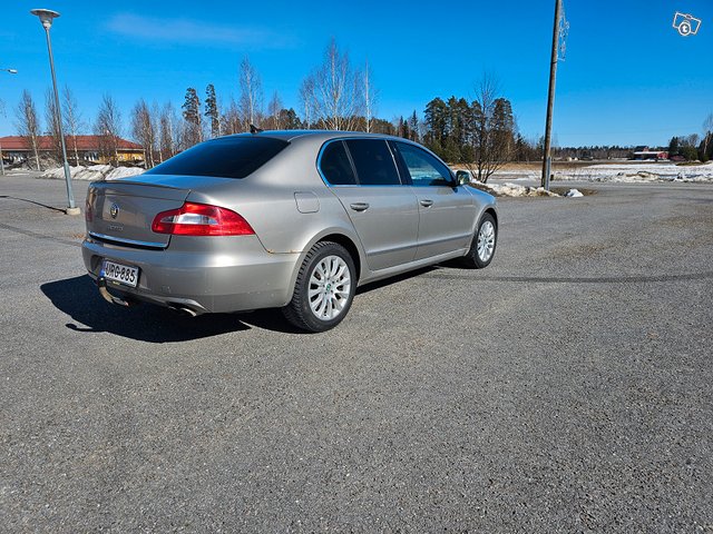 Skoda Superb 5