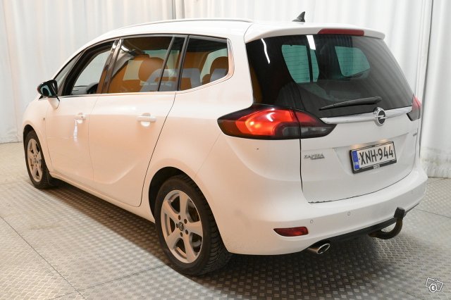 Opel Zafira Tourer 4