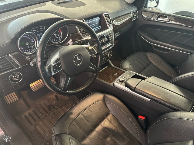 Mercedes-Benz GL 7