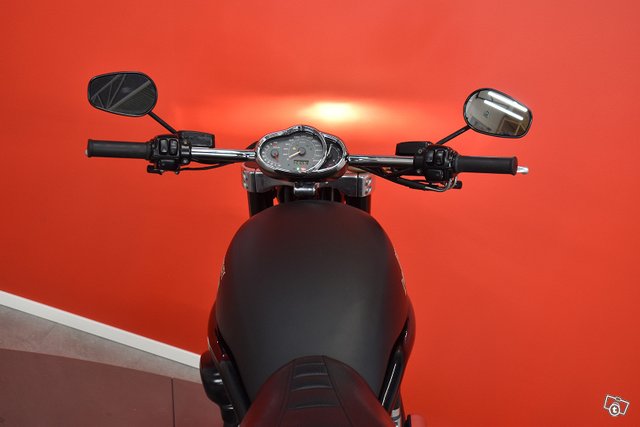 Harley-Davidson VRSC 19
