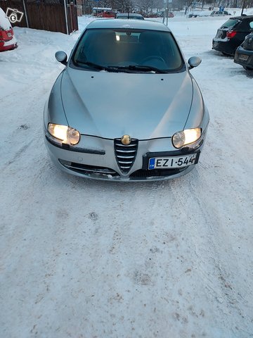 Alfa Romeo 147 4