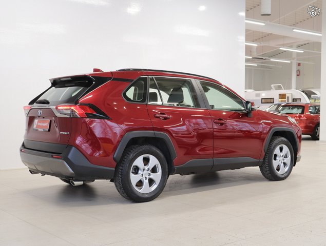 Toyota RAV4 6