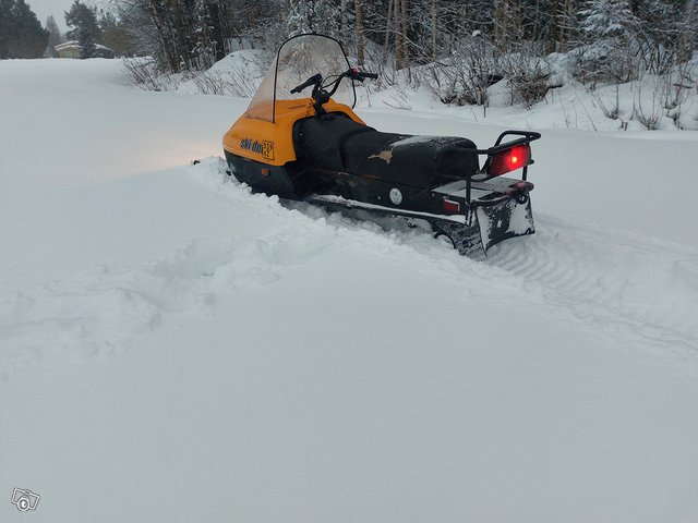 Ski-Doo Tundra 250lt 4