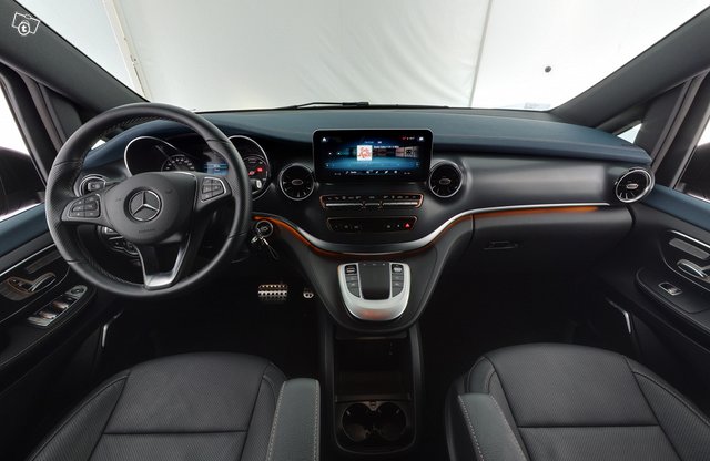 Mercedes-Benz EQV 7