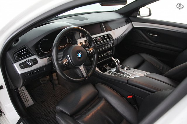 BMW 530d Xdrive 10