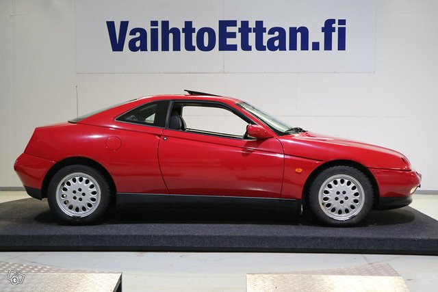 Alfa Romeo GTV 18