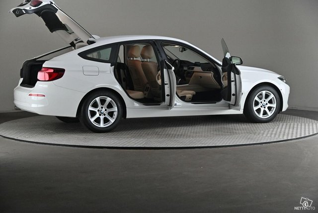BMW 320 Gran Turismo 6