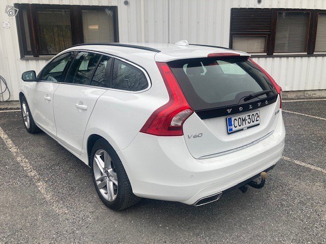 Volvo V60 2