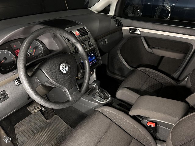 Volkswagen Touran 18