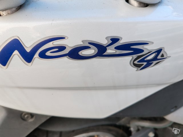 Yamaha Neos4 2