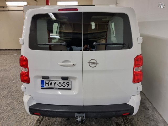 Opel Vivaro 8