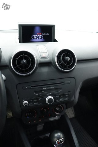 Audi A1 13
