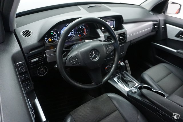 Mercedes-Benz GLK 13