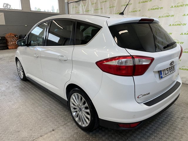 Ford C-Max 13
