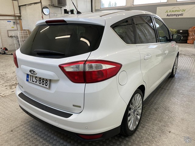 Ford C-Max 20