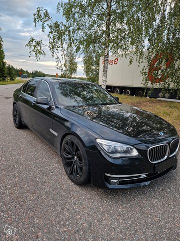 BMW 7-sarja 2