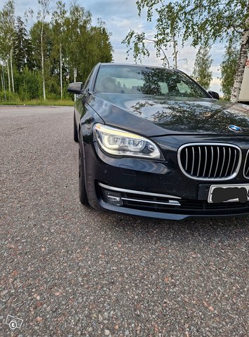 BMW 7-sarja 4