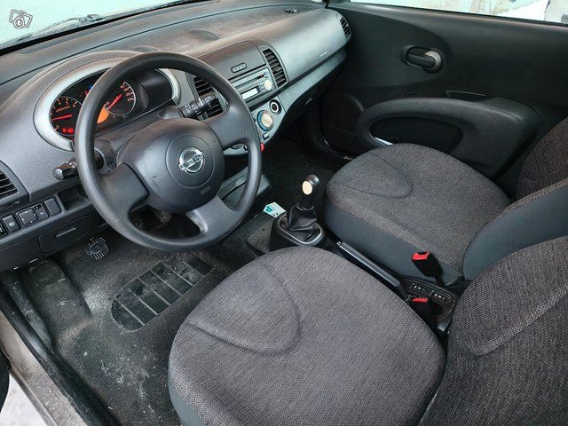 Nissan Micra 7