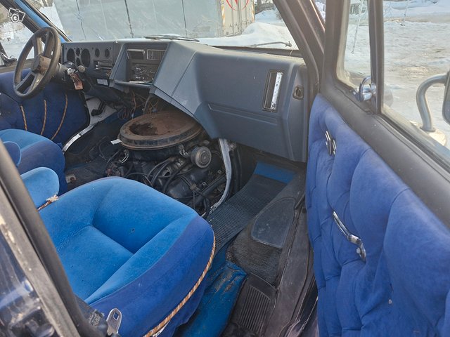 Chevrolet Van 7