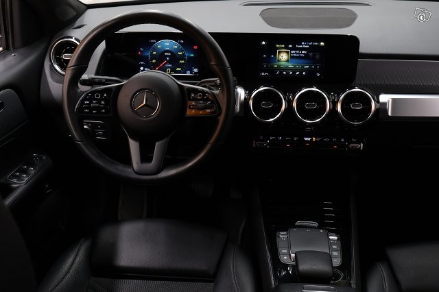 Mercedes-Benz GLB 14