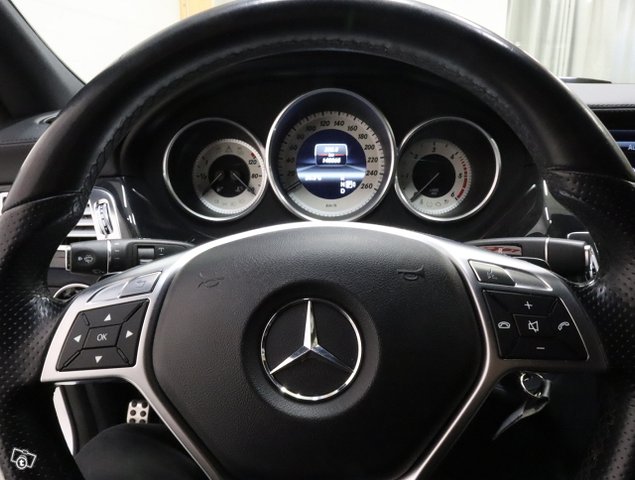 Mercedes-Benz CLS 12