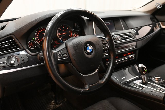 BMW 520 17