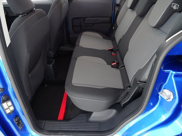 Ford TOURNEO COURIER 13
