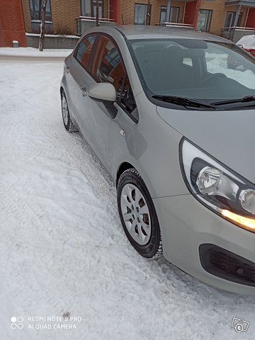 KIA Rio 8