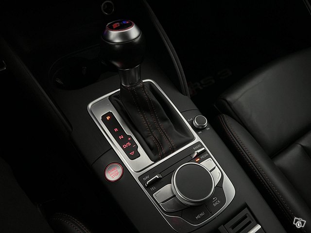 Audi RS3 7