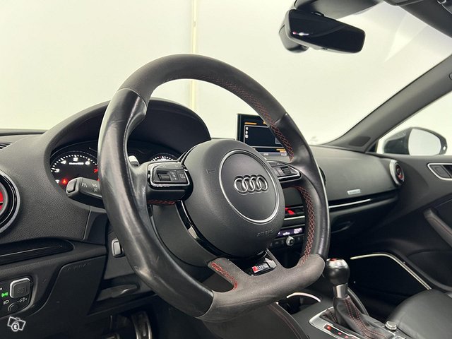 Audi RS3 15