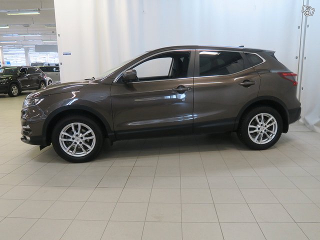 NISSAN Qashqai 6