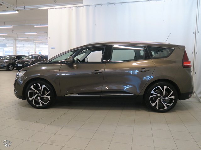 RENAULT Grand Scenic 7