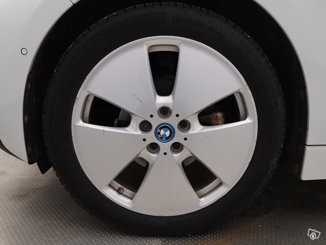 BMW I3 9