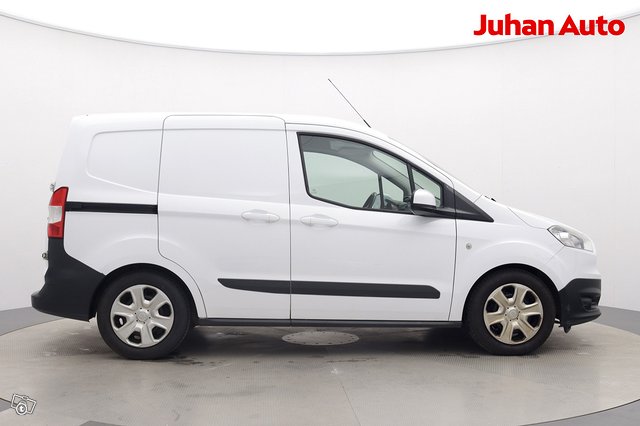 FORD TRANSIT COURIER 3