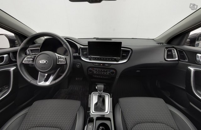 Kia Xceed 9