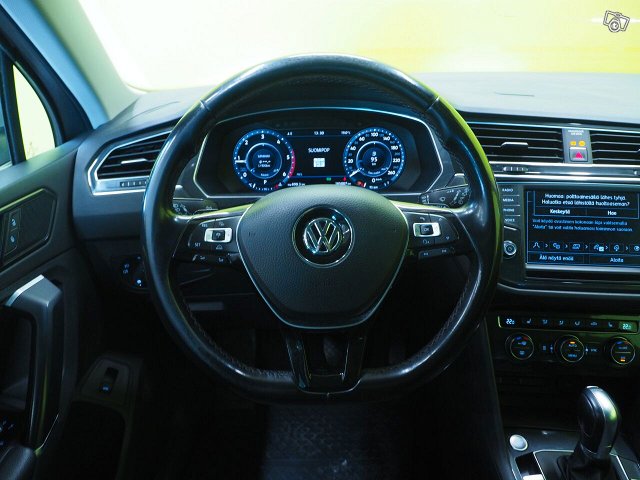 Volkswagen Tiguan 11