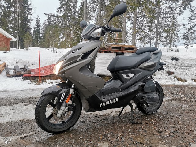 Yamaha Aerox 4t skootteri, kuva 1