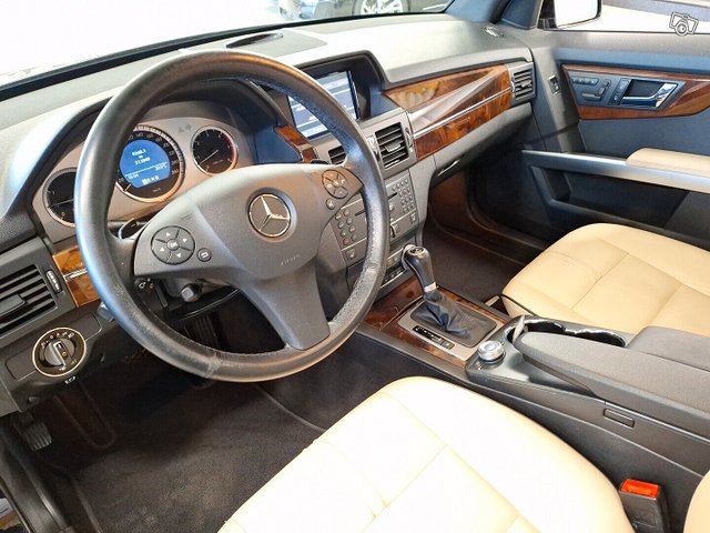 Mercedes-Benz GLK 7