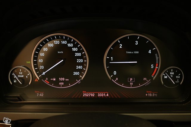 BMW 730 17