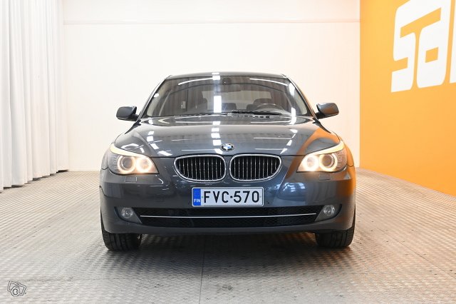 BMW 525 2