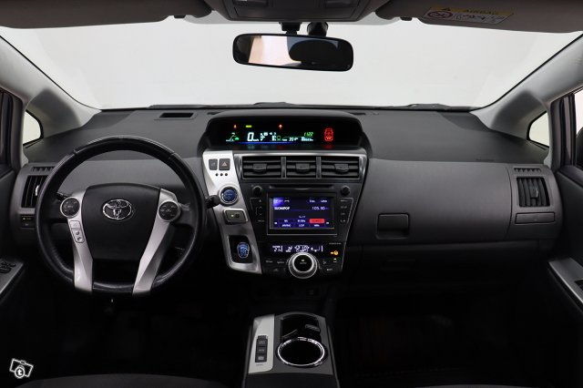 Toyota Prius+ 18