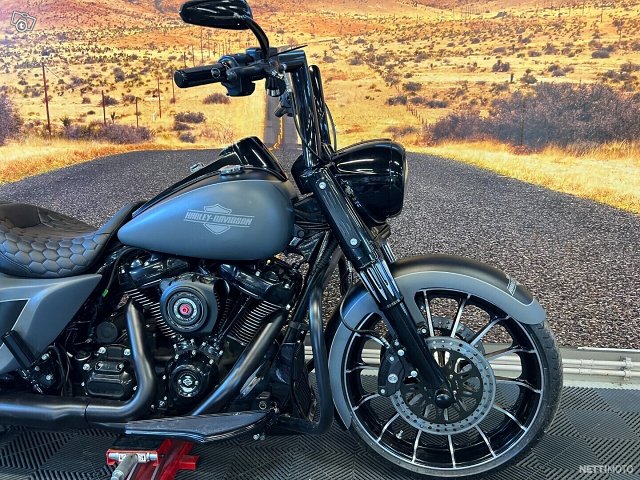 Harley-Davidson Touring 8