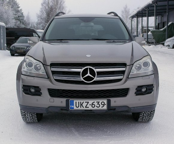 Mercedes-Benz GL 2