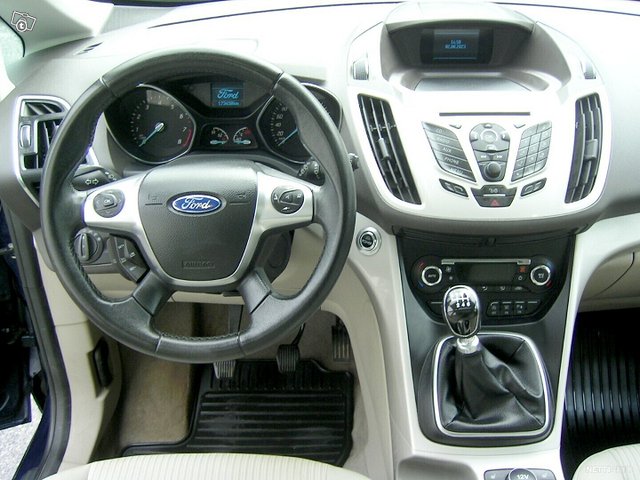 Ford C-MAX Grand 9