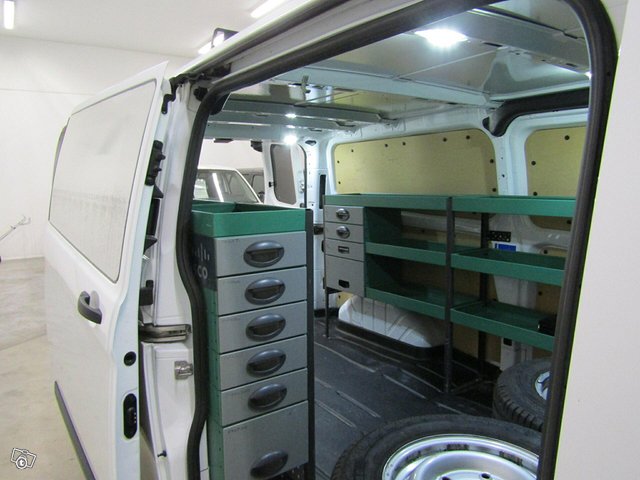 Ford Transit Custom 17