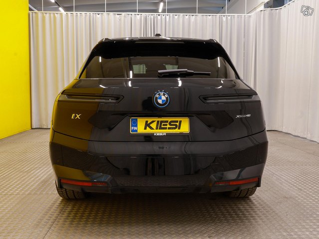 BMW IX 24
