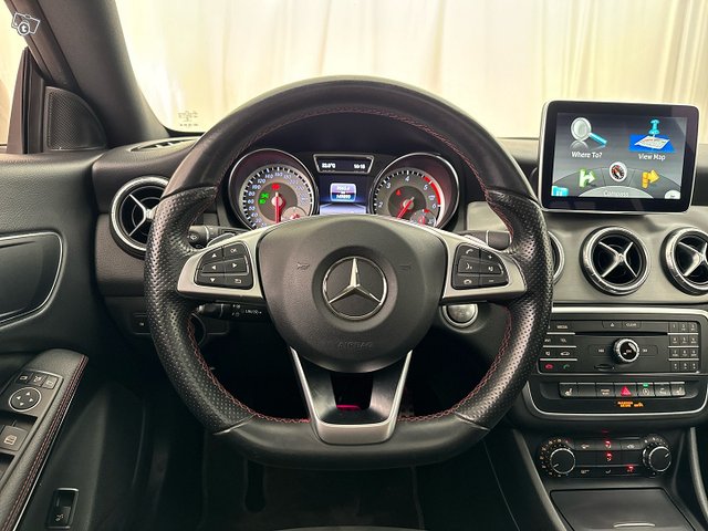 Mercedes-Benz CLA 18